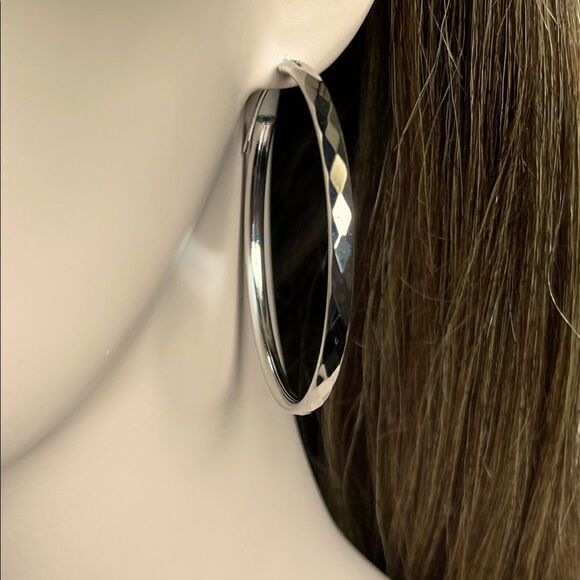 NEW 925 Sterling Diamond Cut Hoop Earrings - Picture 1 of 11